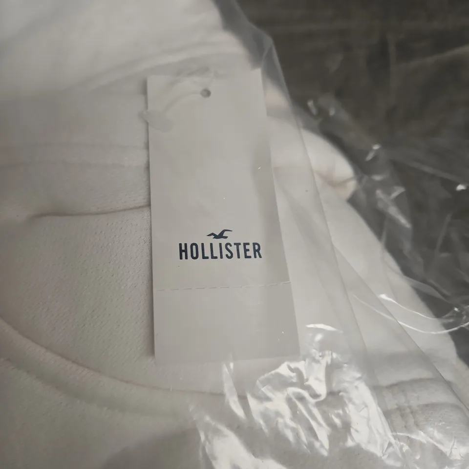 HOLLISTER HOODIE – WHITE, SIZE M
