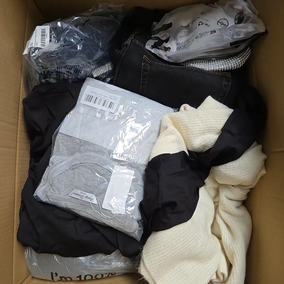 LARGE BOX OF ASSORTED CLOTHING ITEMS IN VARIOUS SIZES, STYLES AND COLOUR 