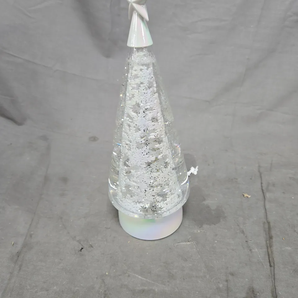 BOX OF APPROXIMATELY 10 ASSORTED ITEMS TO INCLUDE: CHRISTMAS TREE SNOWGLOBE 