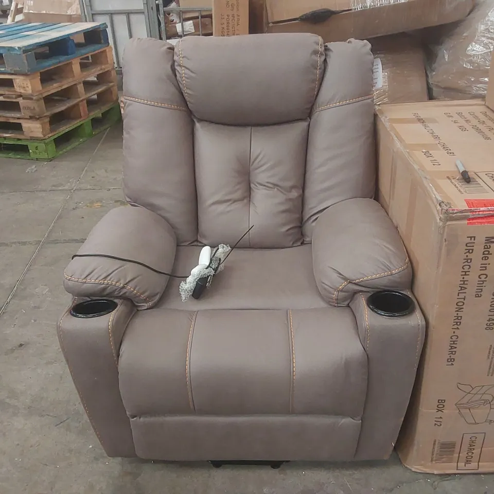 QUALITY DESIGNER FABRIC UPHOLSTERED ELECTRIC RECLINER ARMCHAIR WITH CUPHOLDERS 