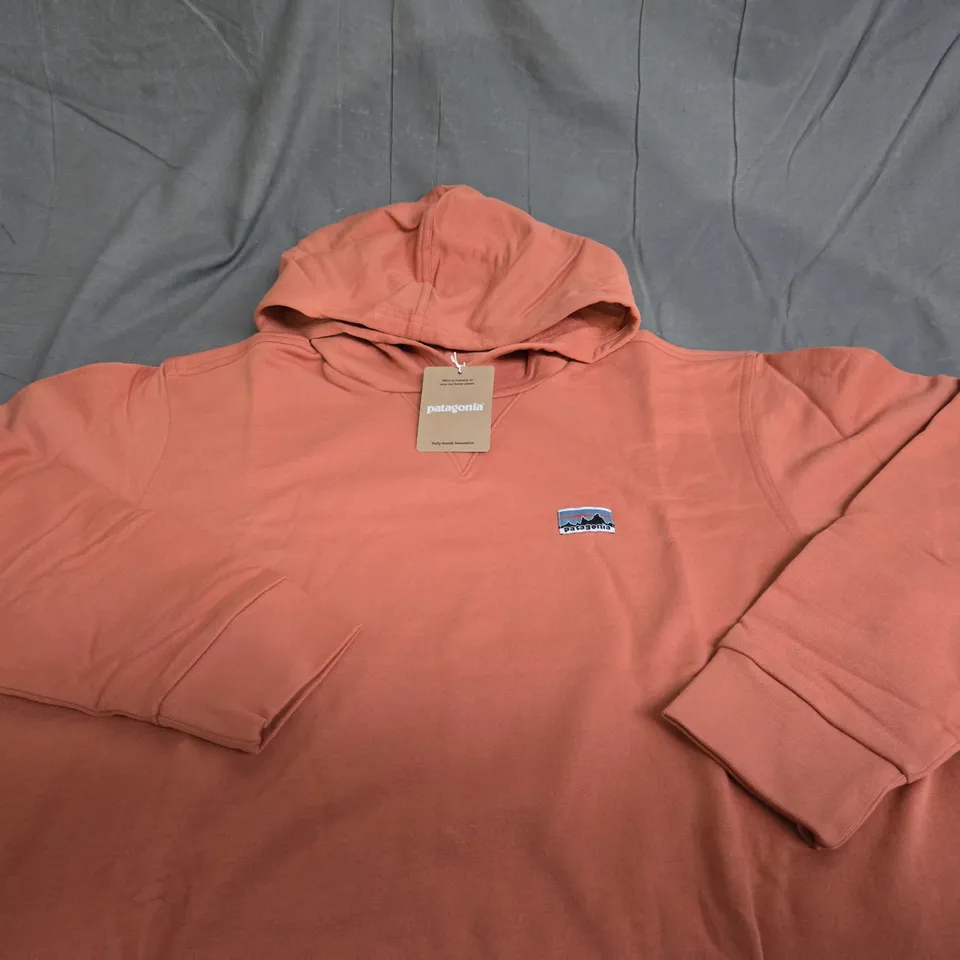 PATAGONIA DAILY HOODY SWEATSHIRT - SIZE M 