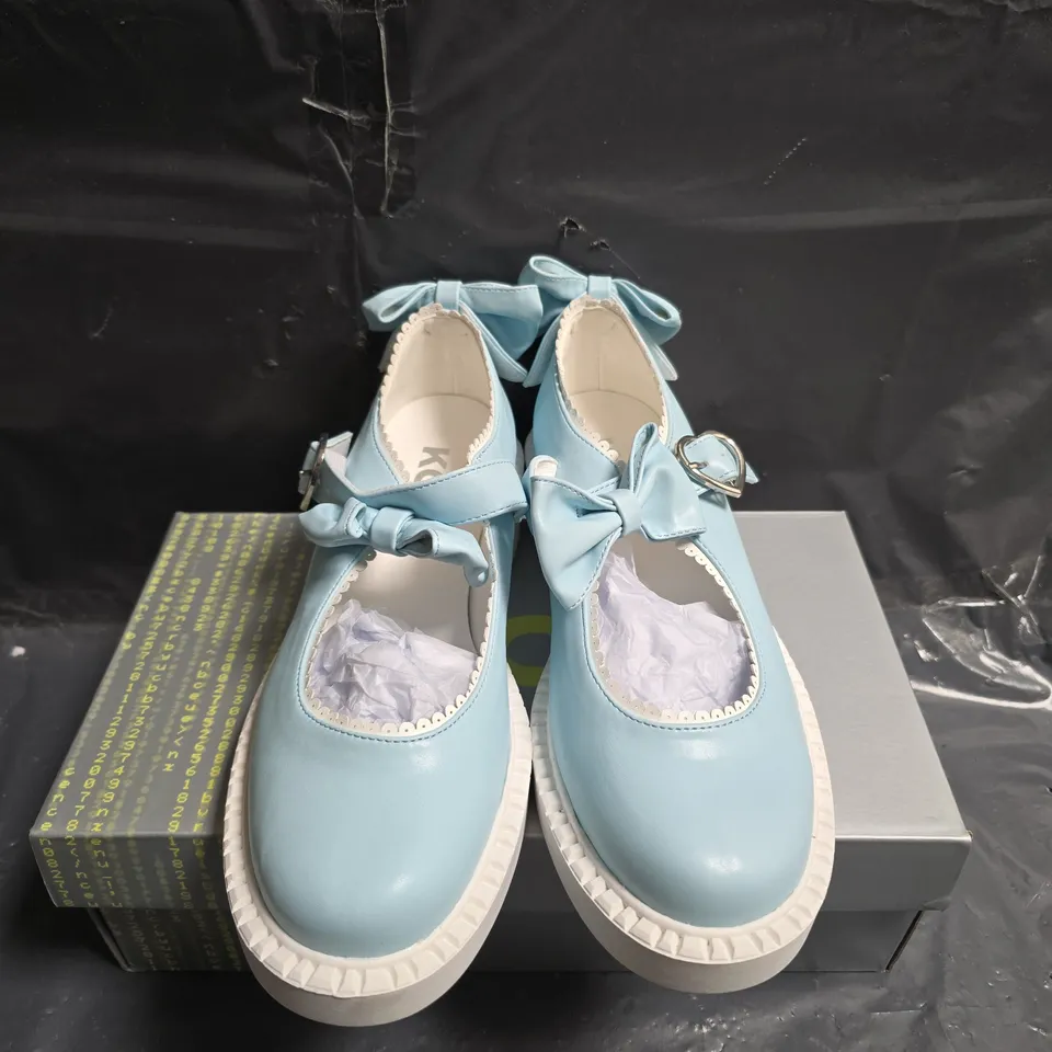 BOXED PAIR OF KOI FAIRY LACE DOILY MARY JANE SHOES - UK SIZE 6