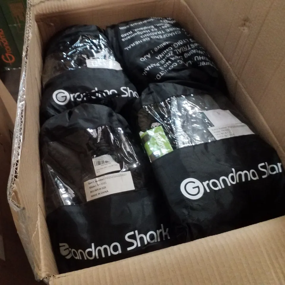 BOX CONTAINING APPROXIMATELY 16 GRANDMA SHARK GARDEN HOSE 30M, 100 FT HOSE PIPES WITH 7 MODES WATER SPRAY GUN - BLACK 