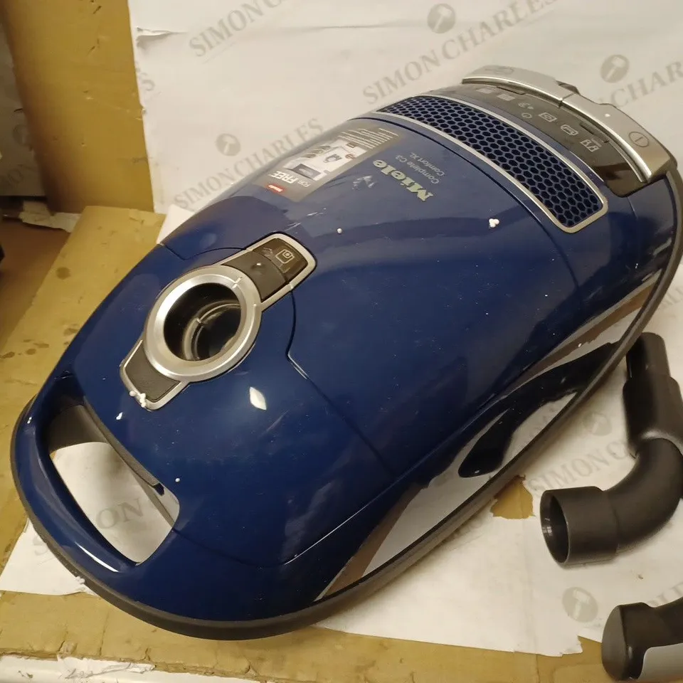 MIELE COMPLETE C3 VACUUM CLEANER