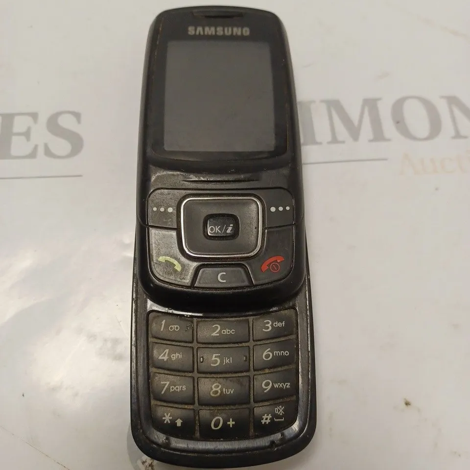 SAMSUNG SLIDE PHONE