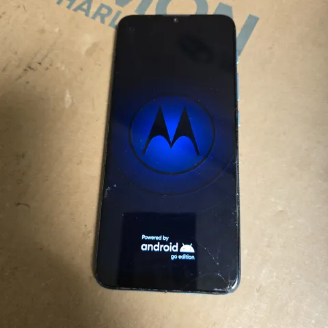 MOTOROLA SMARTPHONE – BLUE, ANDROID GO EDITION, DUAL-CAMERA 