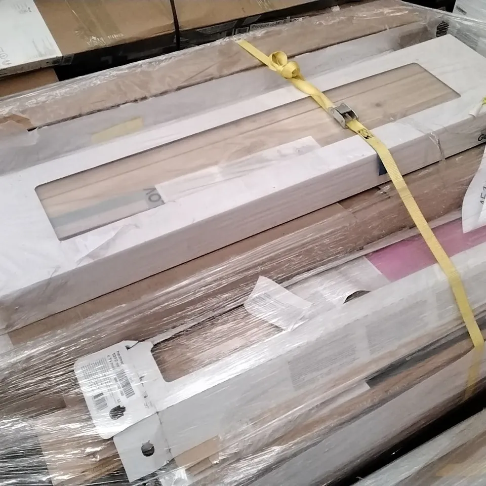 PALLET OF ASSORTED FLOOR BOARDS AND PANELS 