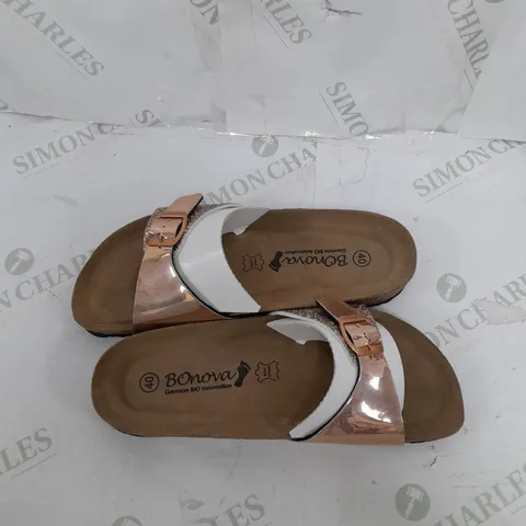 BOXED BONOVA PLATFORM SANDAL - SIZE 7