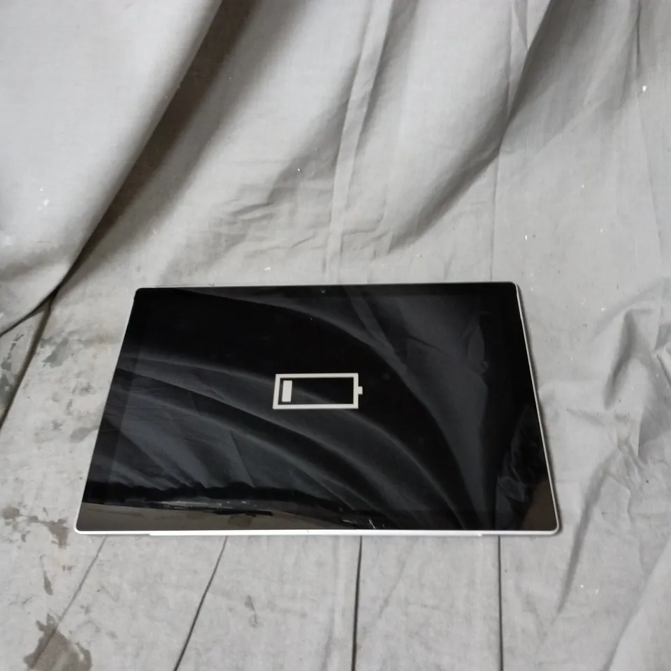 MICROSOFT SURFACE PRO 5 TABLET - 12.3 INCH DISPLAY, 8GB RAM, 256GB SSD - NO KEYBOARD