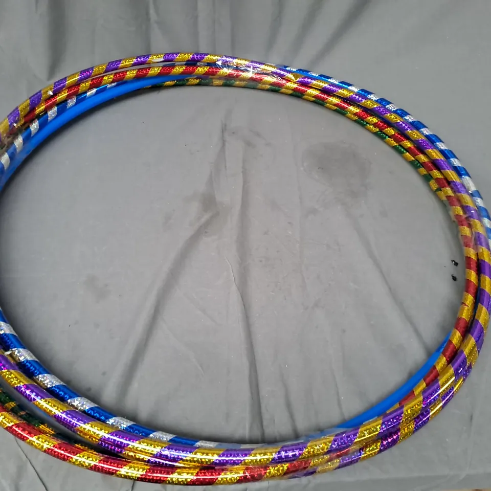 UNBRANDED SET OF 6 HULA HOOPS IN VARIOUS COLOURS - COLLECTION ONLY