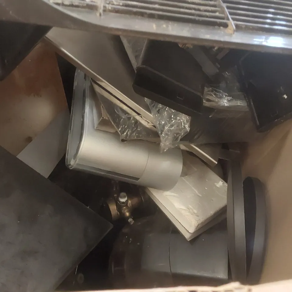 PALLET CONTAINING A VERY LARGE QUANTITY OF ASSORTED COMMERCIAL COFFEE MACHINE PARTS