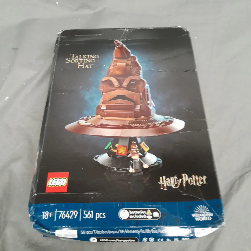 BOXED LEGO HARRY POTTER TALKING SORTING HAT - 76429