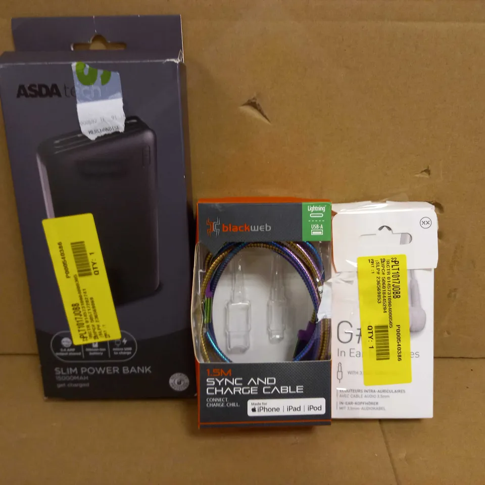 BOX OF APPROXIMATELY 20 ASSORTED ELECTRICAL ITEMS TO INCLUDE ASDA TECH SLIM POWER BANK, BLACKWEB SYNC AND CHARGE CABLE, G# IN EAR EARPHONES, ETC