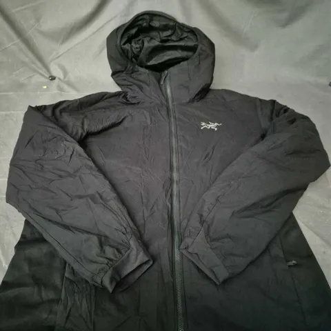 ARC'TERYX MEN'S BLACK HOODED JACKET – UK L (LG)