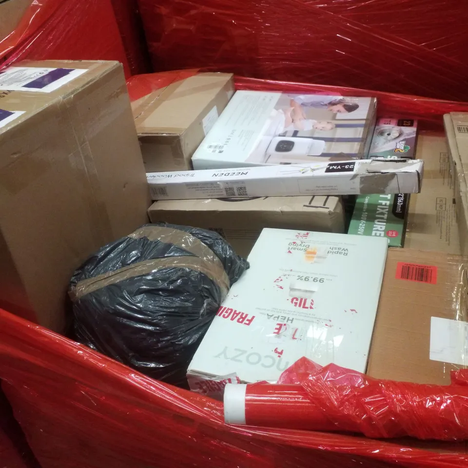 PALLET CONTAINING ASSORTED PRODUCTS INCLUDING TRIPOD WOODEN DISPLAY EASEL, STRIP LIGHT FIXTURE, NON-STICK BAKING SHEET SET &, CEILING FAN WITH LIGHT