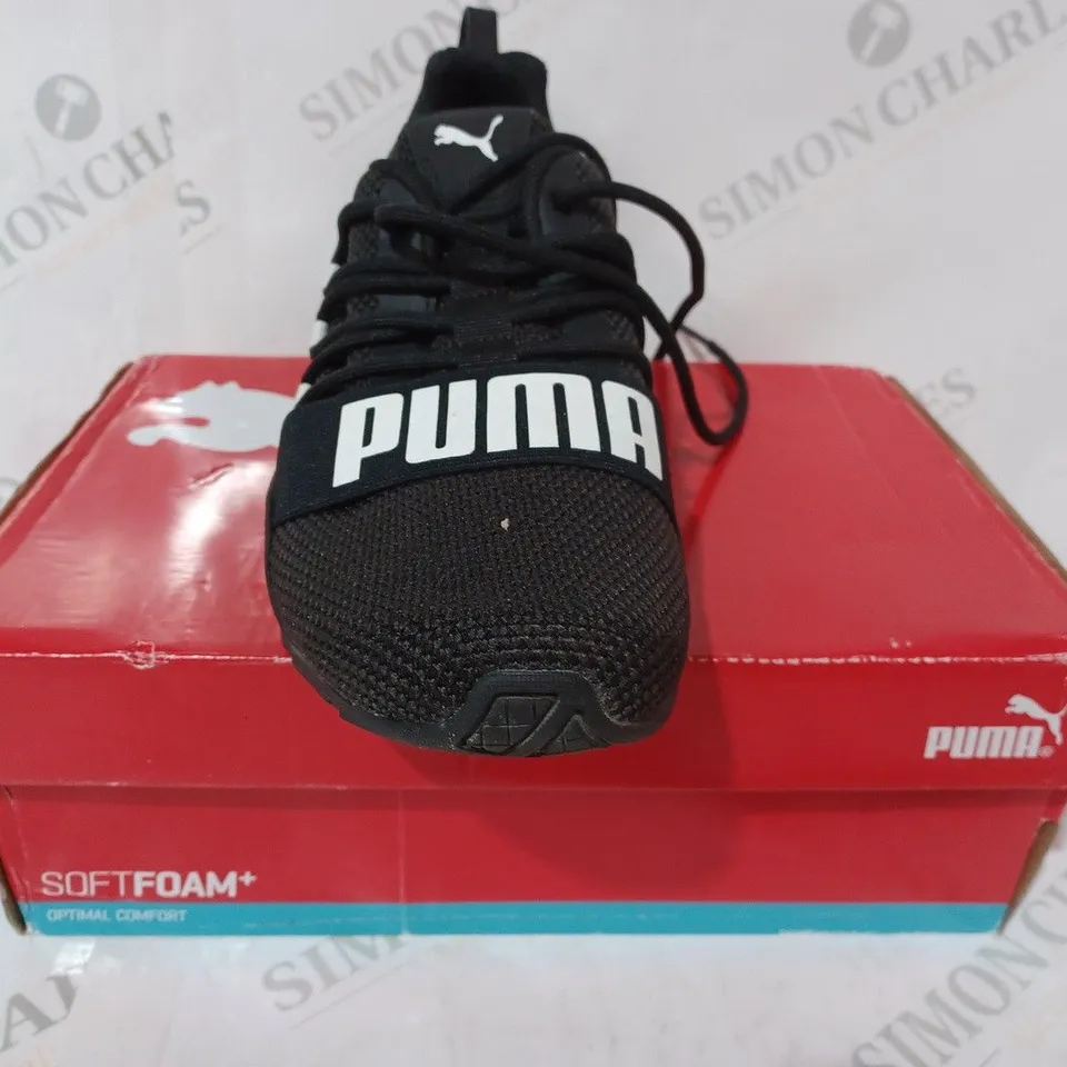 BOXED PAIR OF PUMA TRAINERS IN BLACK UK SIZE 6