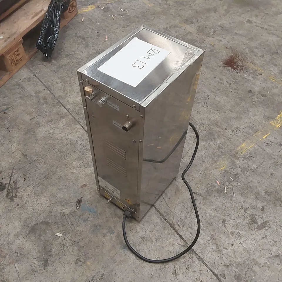 NISBETS ESSENTIALS DF524 COMMERCIAL WATER BOILER