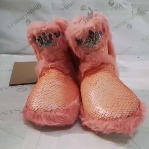 BOXED DISNEY SKETCHBOOK SLIPPERS APPROXIMATELY 12 PCS