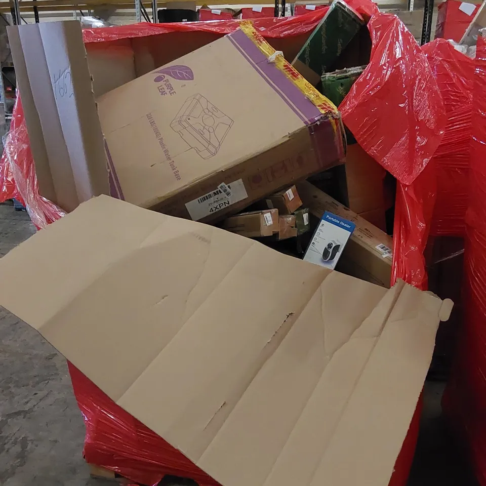 PALLET OF ASSORTED HOUSEHOLD ITEMS AND CONSUMER PRODUCTS. INCLUDES A LARGE NUMBER OF PARASOLS AND PARASOL BASES, ALSO INCLUDES A PORTABLE HEATER