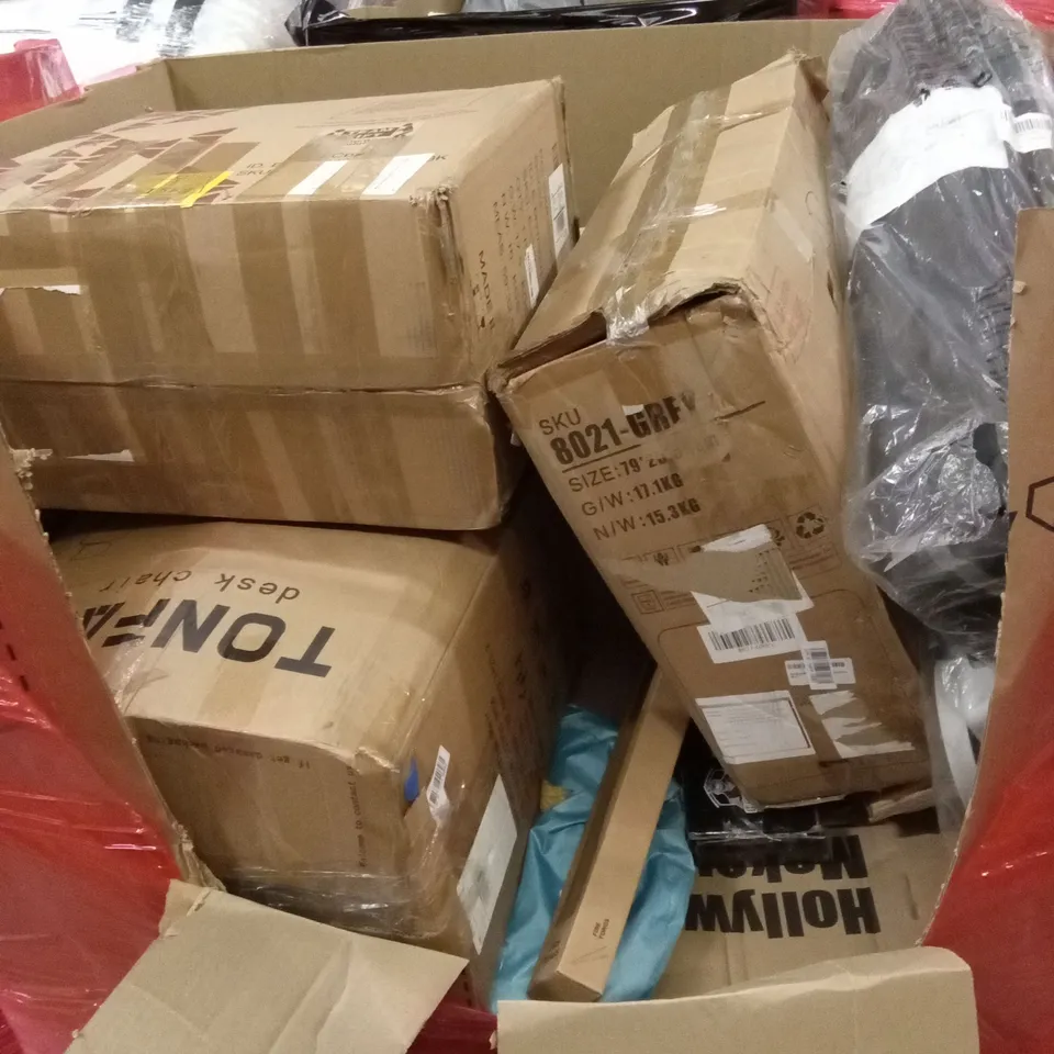 PALLET OF ASSORTED HOUSEHOLD GOODS AND PRODUCTS TO INCLUDE; OFFICE/GAMING CHAIRS, POP-UP TENT, BOXED FURNITURE ETC