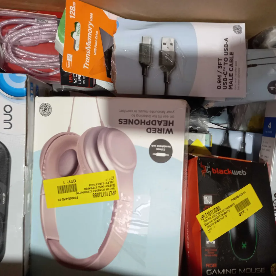 BOX OF APPROXIMATELY 15 ASSORTED ELECTRICAL ITEMS TO INCLUDE MIXX STREAMBUDS MINI, ASDA TECH RGB GAMING MOUSE, JVC GUMY WIRELESS EARBUDS, ETC