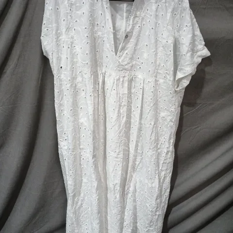 BANDITAS WHITE EYELET TUNIC  DRESS, WOMEN'S, SHORT SLEEVES, ONE SIZE