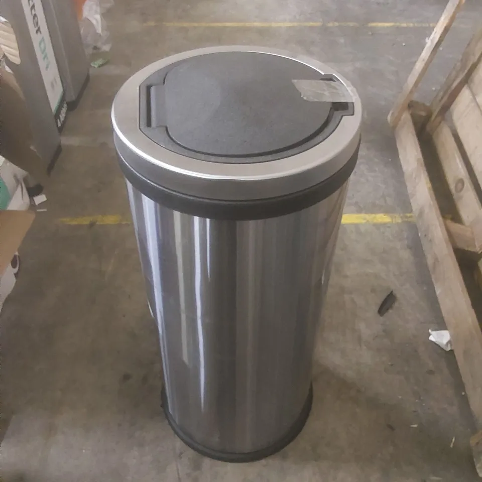 COOKE & LEWIS ANTEY STAINLESS STEEL TOUCH PEDAL BIN 30L