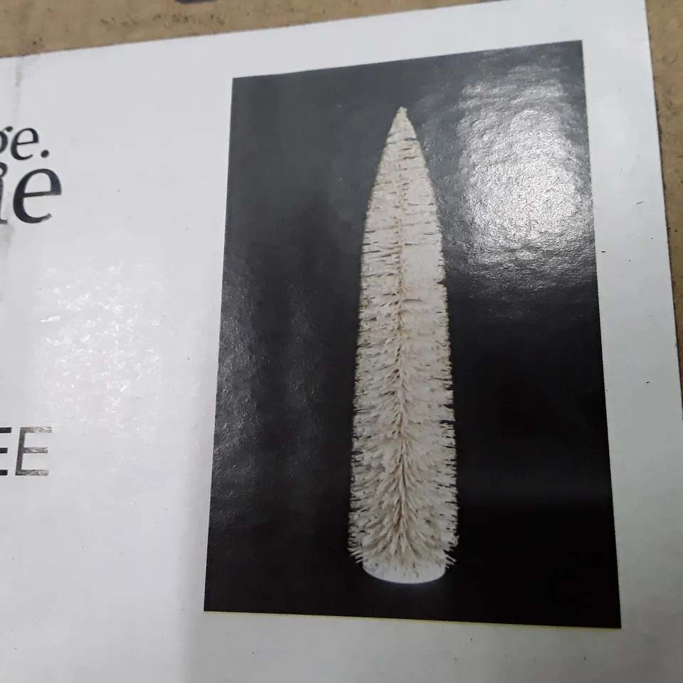 PALLET OF APPROXIMATELY 12 BOXED BRAND NEW 114CM GOLD TIPS TREES