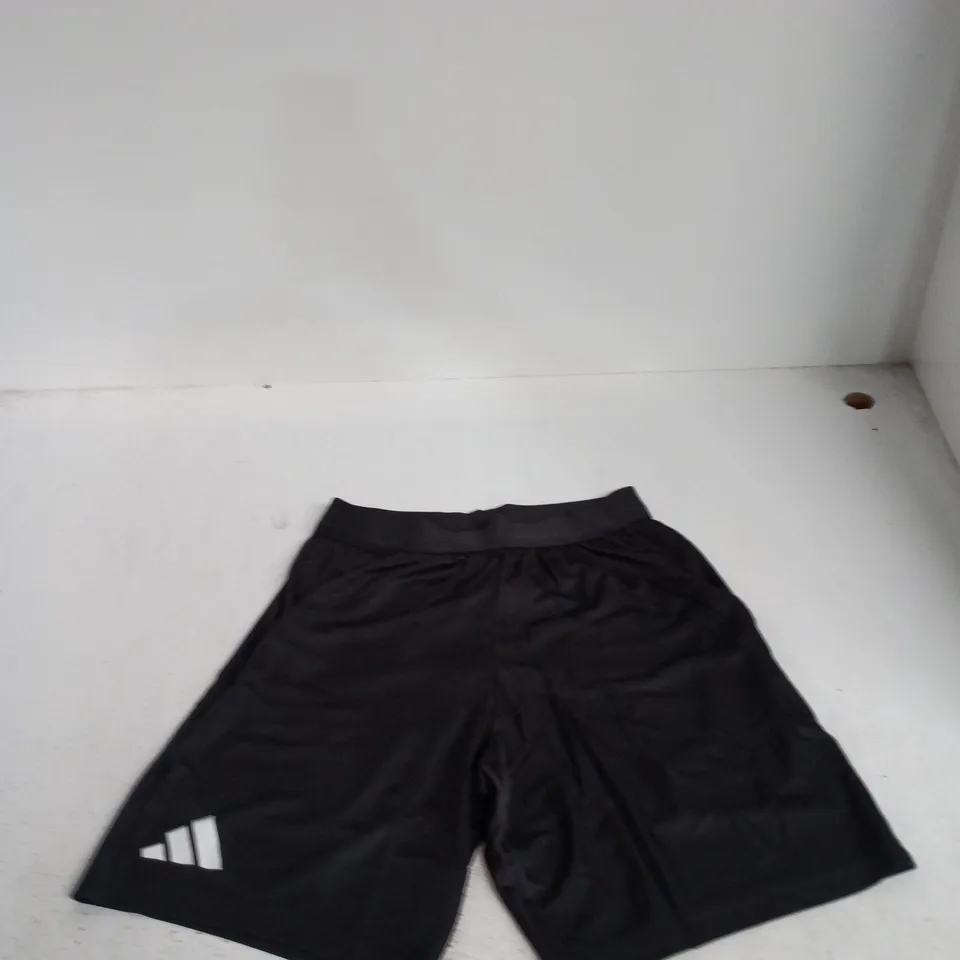 ADIDAS BLACK SHORTS – MEN’S, UK M (US M / EU M)