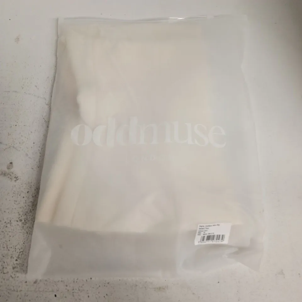 BAGGED ODDMUSE COTTON MIX ZIP DETAIL TOP IN ECRU - XL