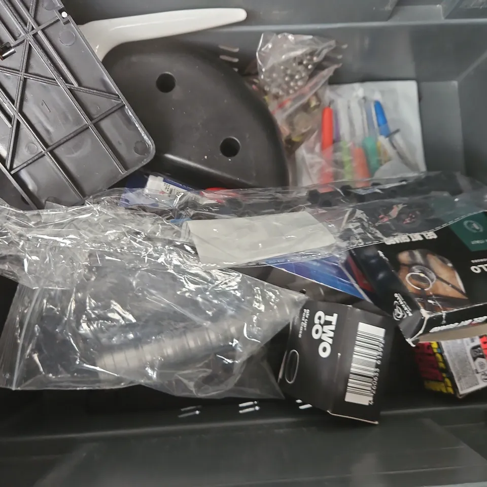 APPROXIMATELY 12 ASSORTED HOUSEHOLD ITEMS TO INCLUDE GENERAL PURPOSE ADHESIVE, OLYMPIA INFANTS FORK, CAT LITTER FRESHENER, ETC - COLLECTION ONLY