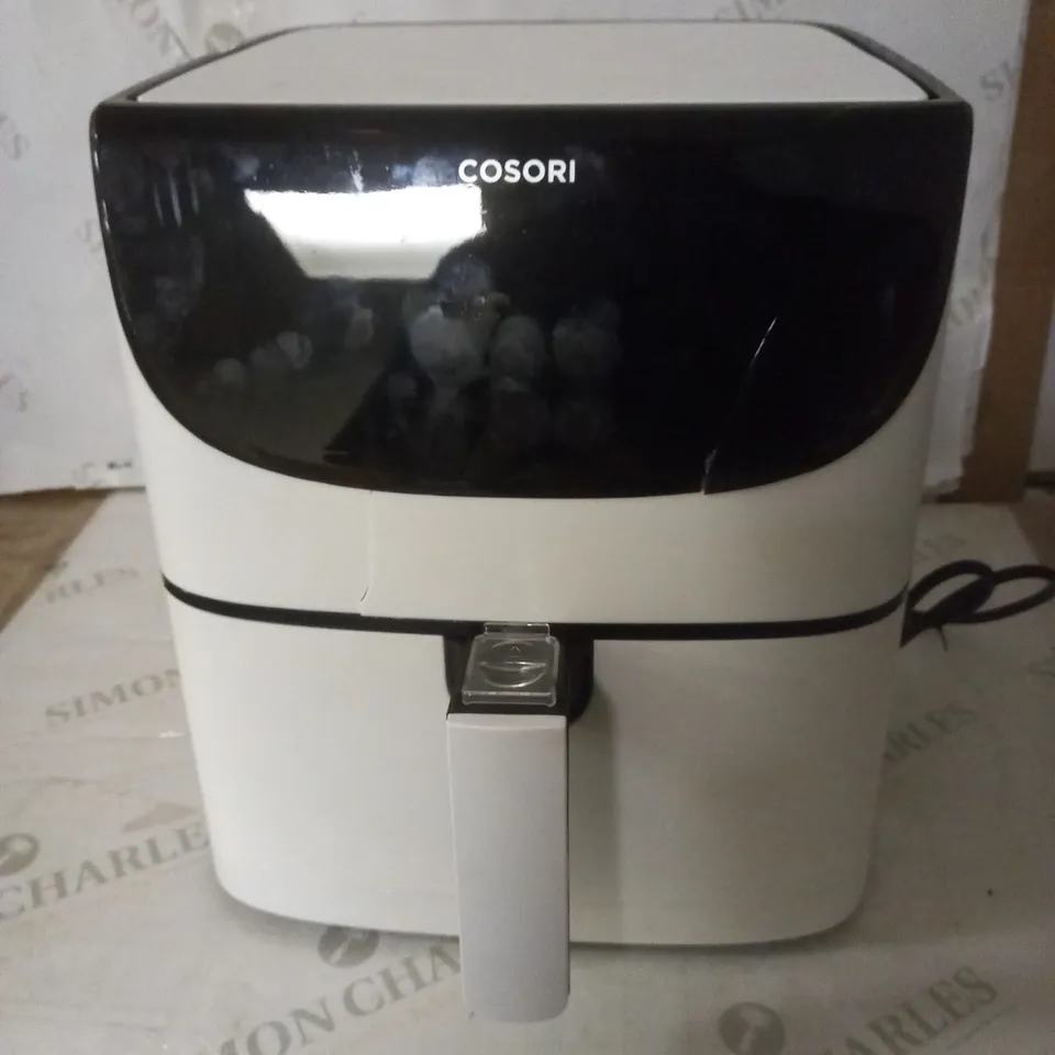 COSORI AIR FRYER 1700W MAX XXL 5.5L DIGITAL TOUCHSCREEN, WHITE