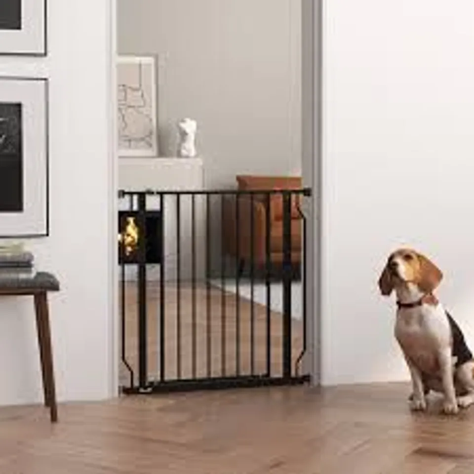 BOXED PAWHUT EXTRA WIDE DOG SAFETY GATE, WITH DOOR PRESSURE, FOR DOORWAYS, HALLWAYS, STAIRCASES - BLACK