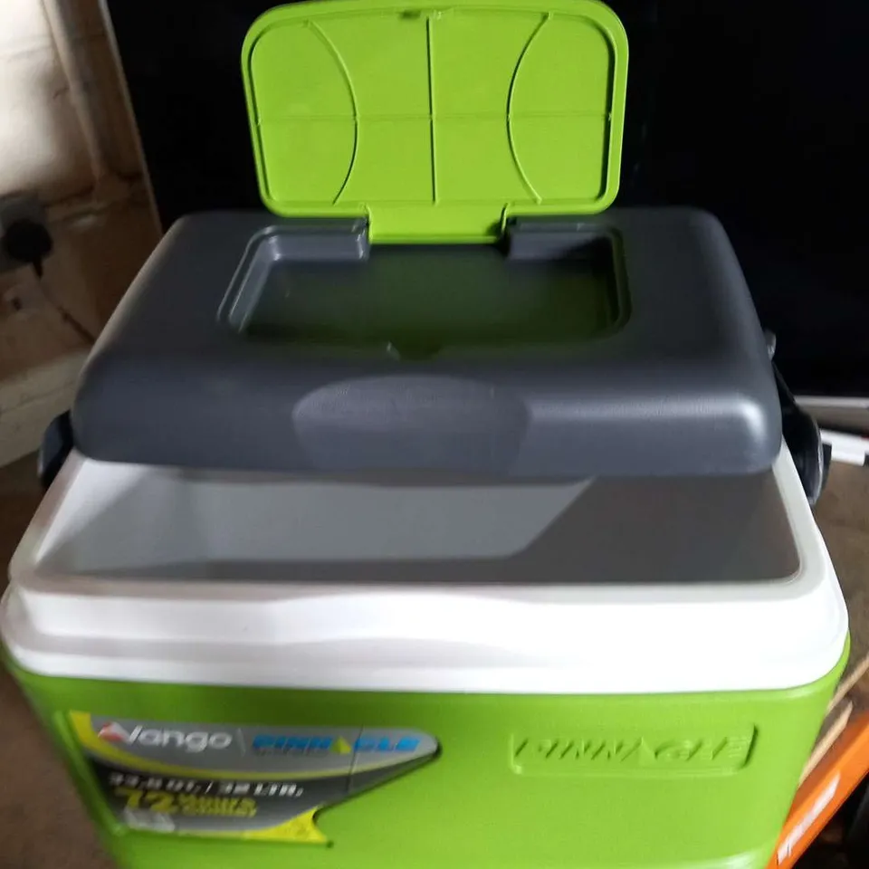 BOXED VANGO PINNACLE 32L