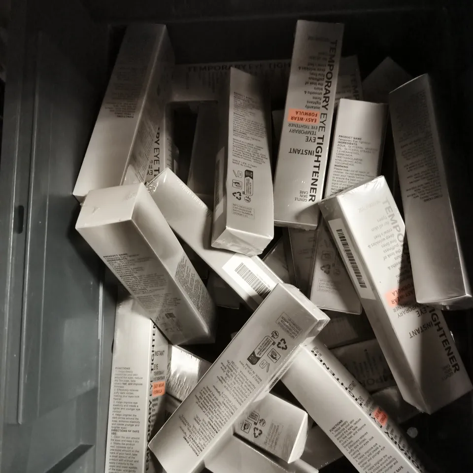 APPROXIMATELY 20 SEALED TUBES OF TEMPORARY EYE TIGHTENER - 20G PER TUBE