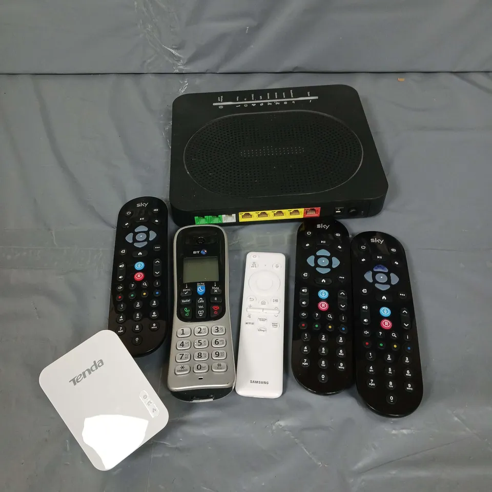 APPROXIMATELY 15 ASSORTED ELECTRICAL PRODUCTS TO INCLUDE - REMOTES - CABLES - BT PHONE - ETC 