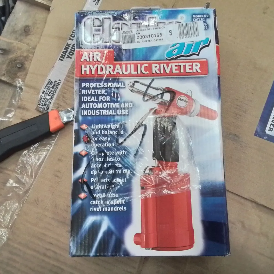 CLARKE AIR AIR HYDRAULIC RIVETER – PROFESSIONAL TOOL (BOXED)