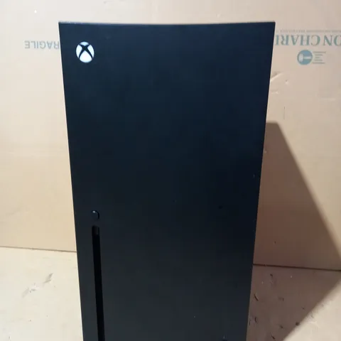 UKONIC XBOX SERIES X REPLICA MINI FRIDGE