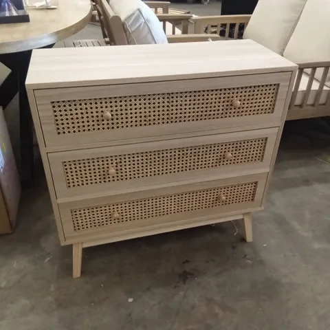 WILLIAMSFIELD 3 DRAWER CHEST OF DRAWERS