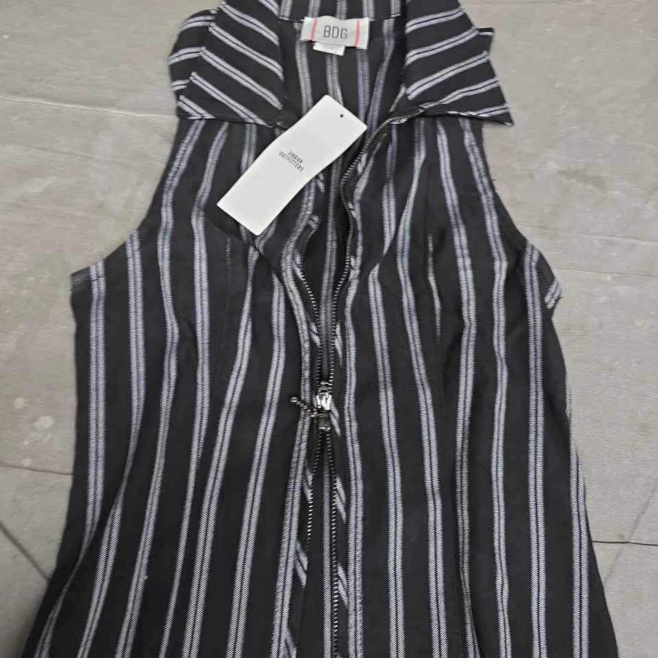 BDG BY URBAN OUTFITTERS STRIPED ZIP-FRONT SLEEVELESS JACKET – UK 4 (XXS) 
