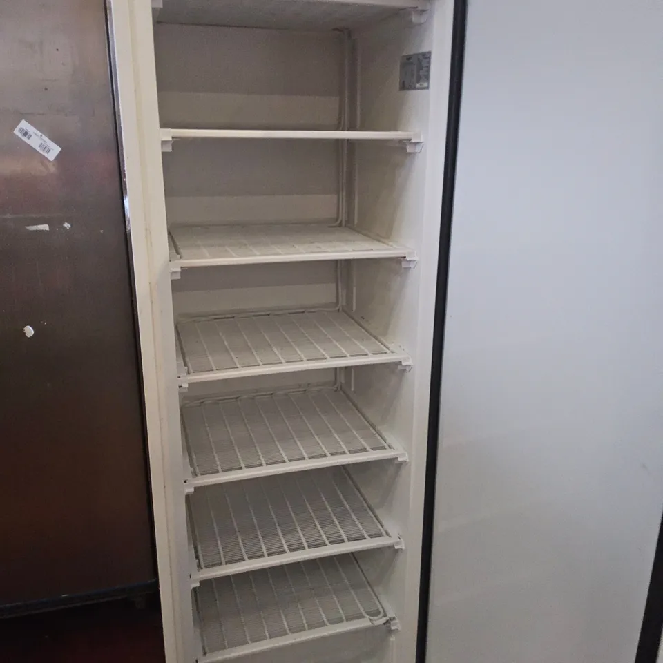 HUSKY TALL COMMERCIAL FREEZER WHITE