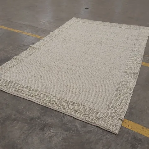 QUALITY DESIGNER AREA RUG - APPROXIMATELY 290 x 192cm