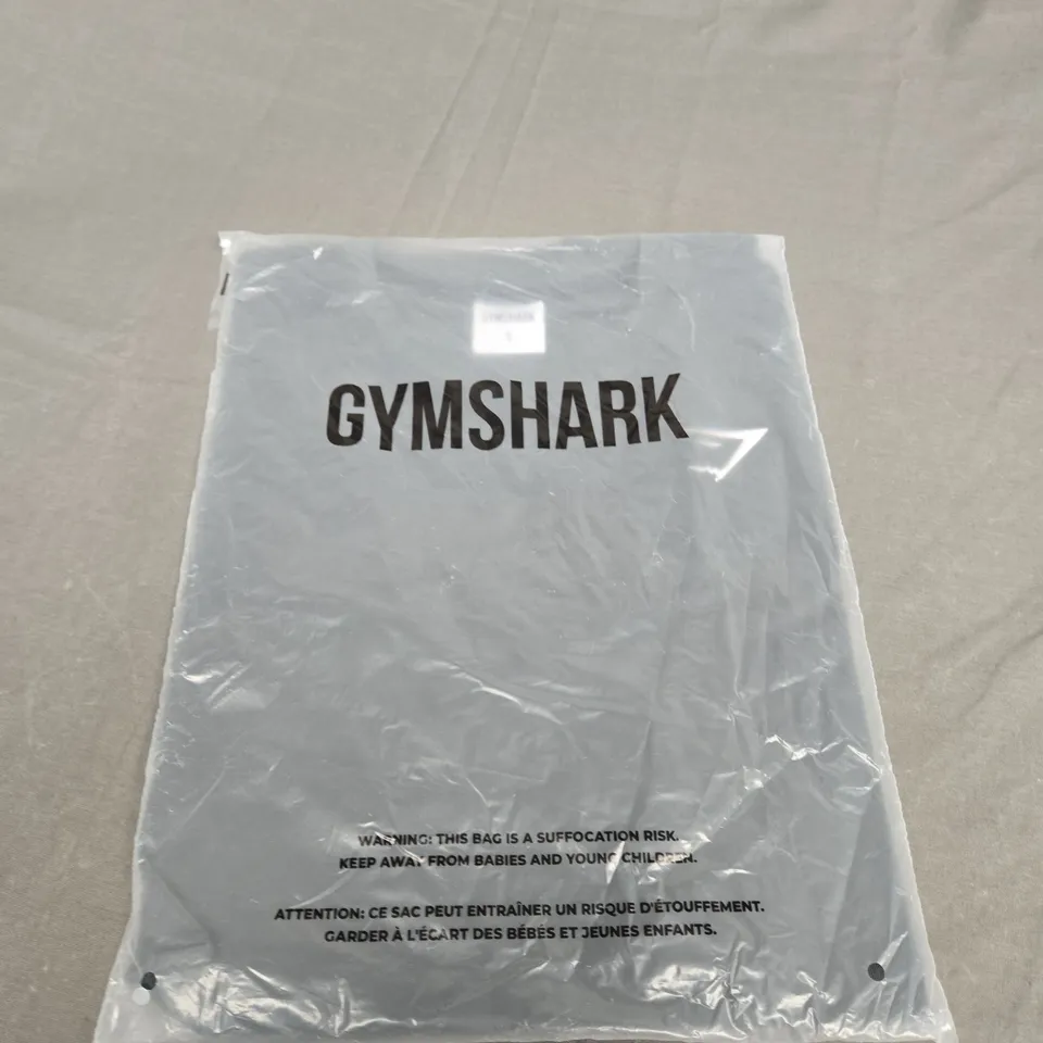 BAGGED GYMSHARK CREST T-SHIRT SIZE SMALL