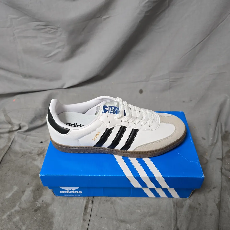 ADIDAS SAMBA SNEAKERS – WHITE WITH BEIGE SUEDE TOE, GUM SOLE (ORIGINAL BOX) SIZE 6