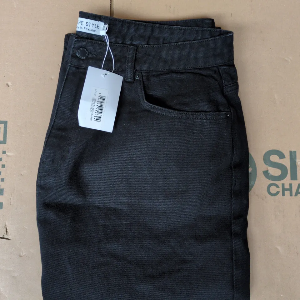 IN THE STYLE CLASSIC MOM CURVE JEANS IN BLACK SIZE UK 20