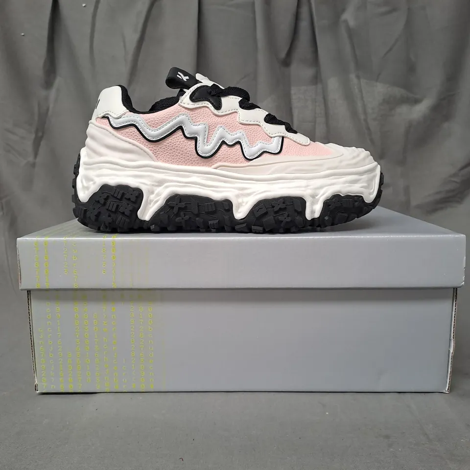 BOXED PAIR OF KOI VEGAN LAYER CAKE CHUNKY TRAINERS IN WHITE UK SIZE 3