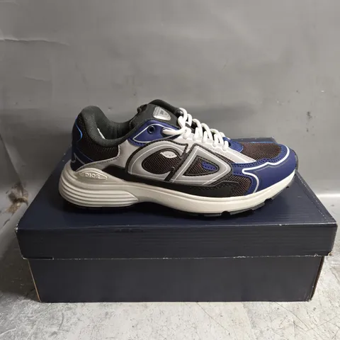 BOXED DIOR B30 NAVY BLUE AND BLACK TRAINERS SIZE UNSPECIFIED  