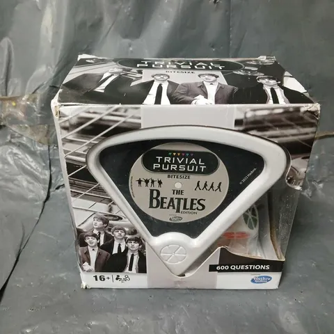 BOXED THE BEATLES - TRIVIAL PURSUIT