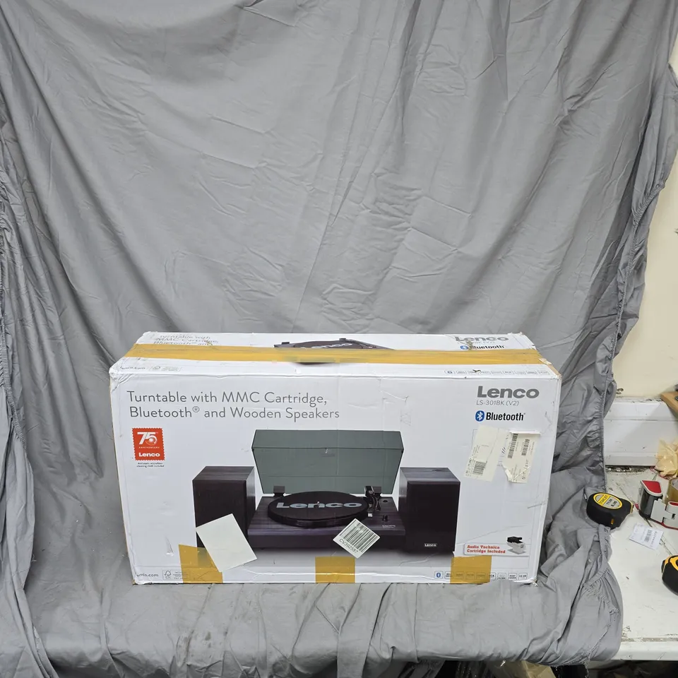 LENCO LS-301BK (V2) TURNTABLE WITH MMC CARTRIDGE, BLUETOOTH & WOODEN SPEAKERS – BOXED