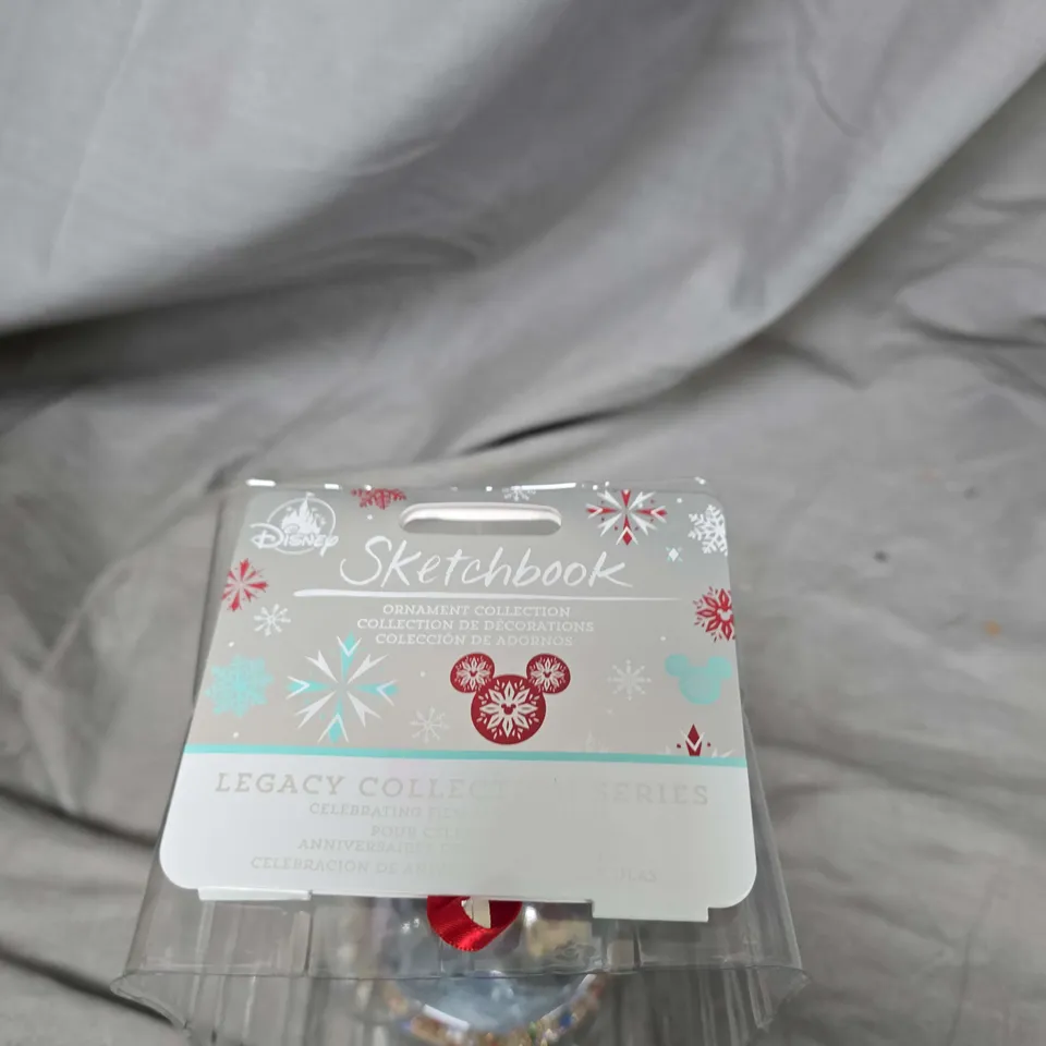 LOT OF 6 DISNEY LEGACY COLLECTION SERIES ORNAMENTS